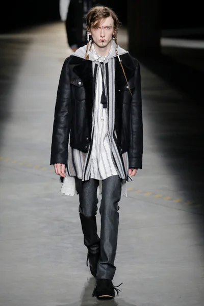 Look 4